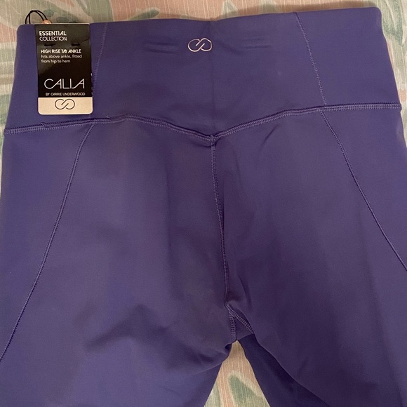 Calia by Carrie Underwood 7/8 leggings - Picture 7 of 10